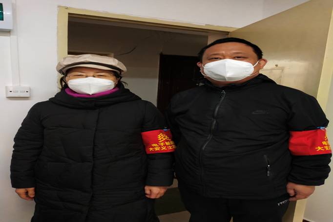 电子城街道版yl23455永利集团志愿者红袖章